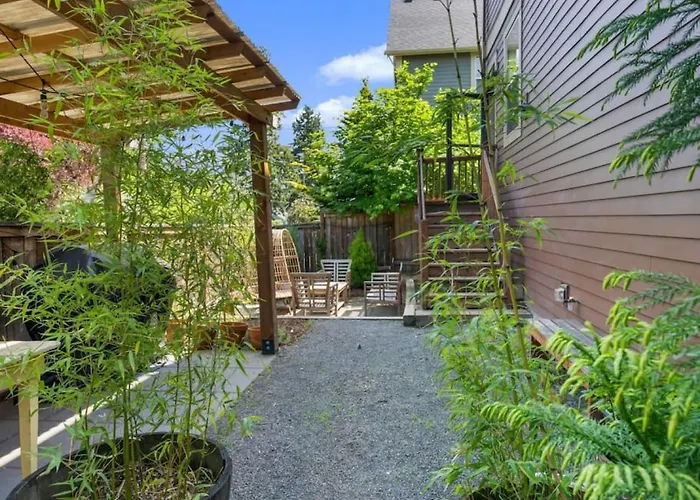 Urban Ne Pdx 3Bd Home Plus Bonus Room, Fenced Yard And Garage