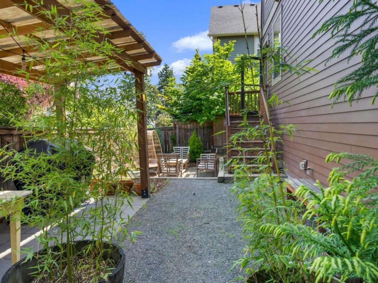 Urban Ne Pdx 3bd Bonus Room, Fenced Yard And Garage * Portland